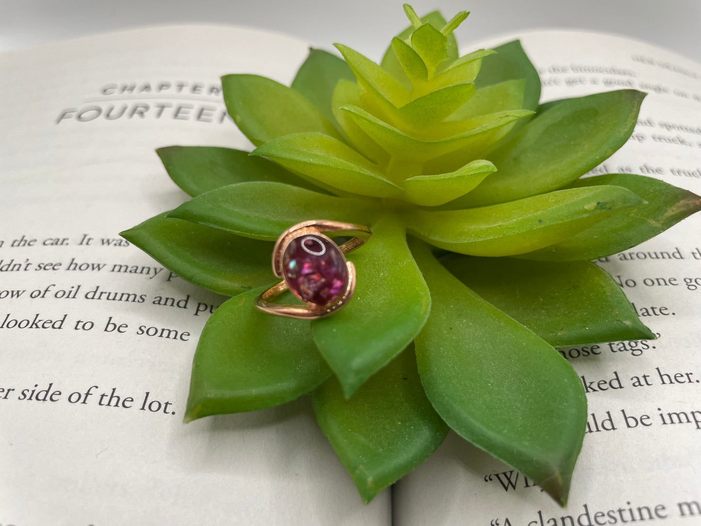 Rose Gold Sterling Silver Oval Shell and Resin Ring – Size 7 US