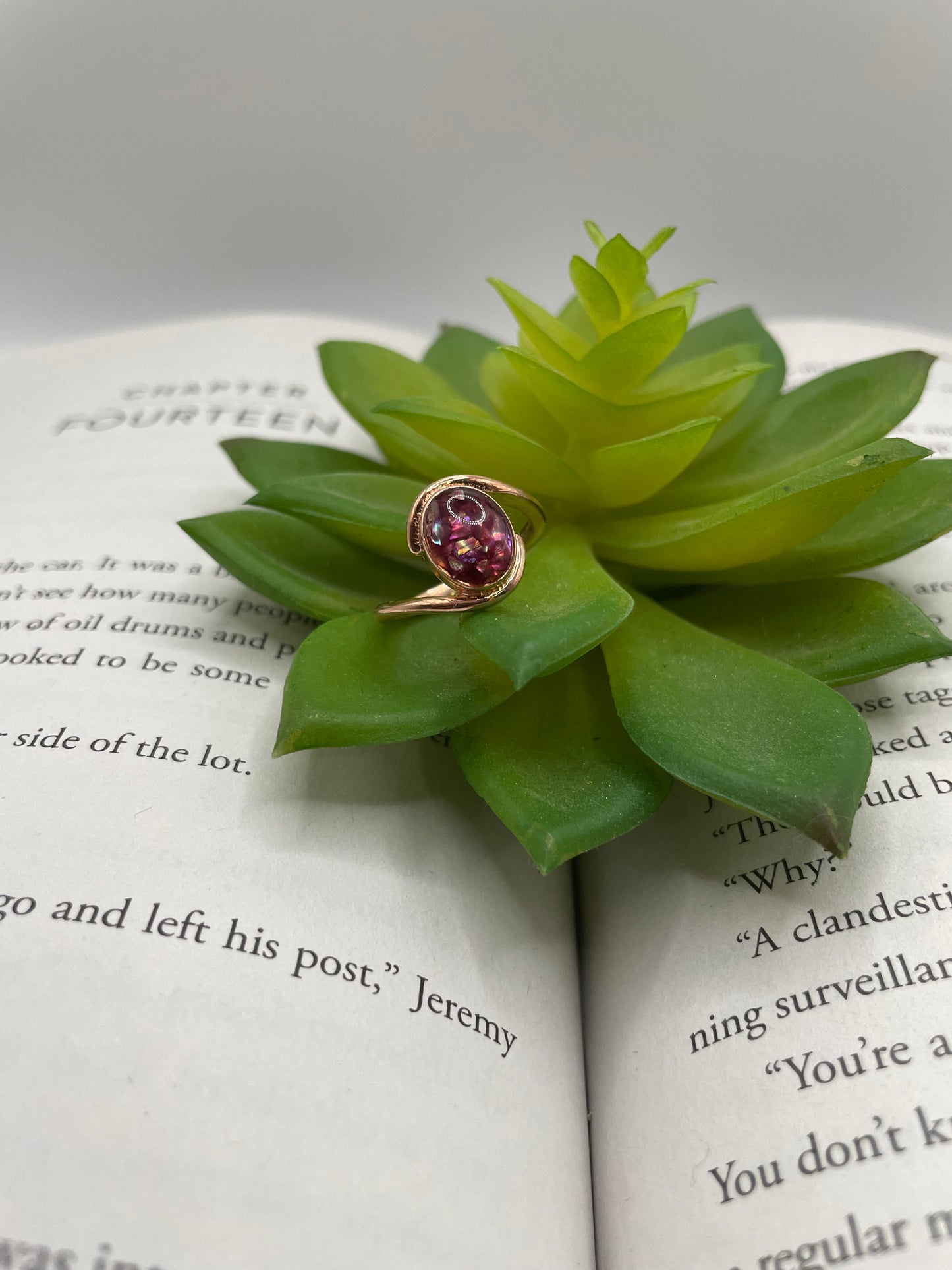 Rose Gold Sterling Silver Oval Shell and Resin Ring – Size 7 US