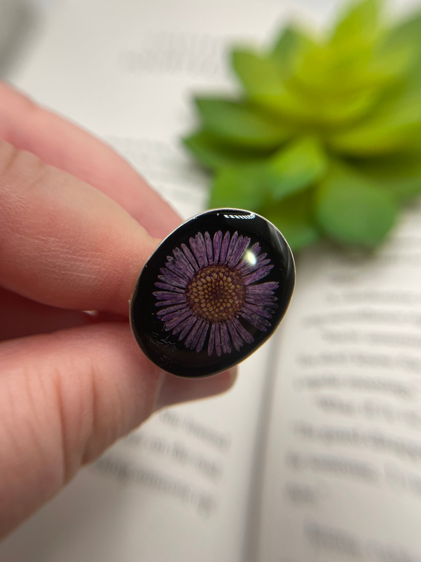 Oval Ring with Dried Purple Daisy – Size 9 US