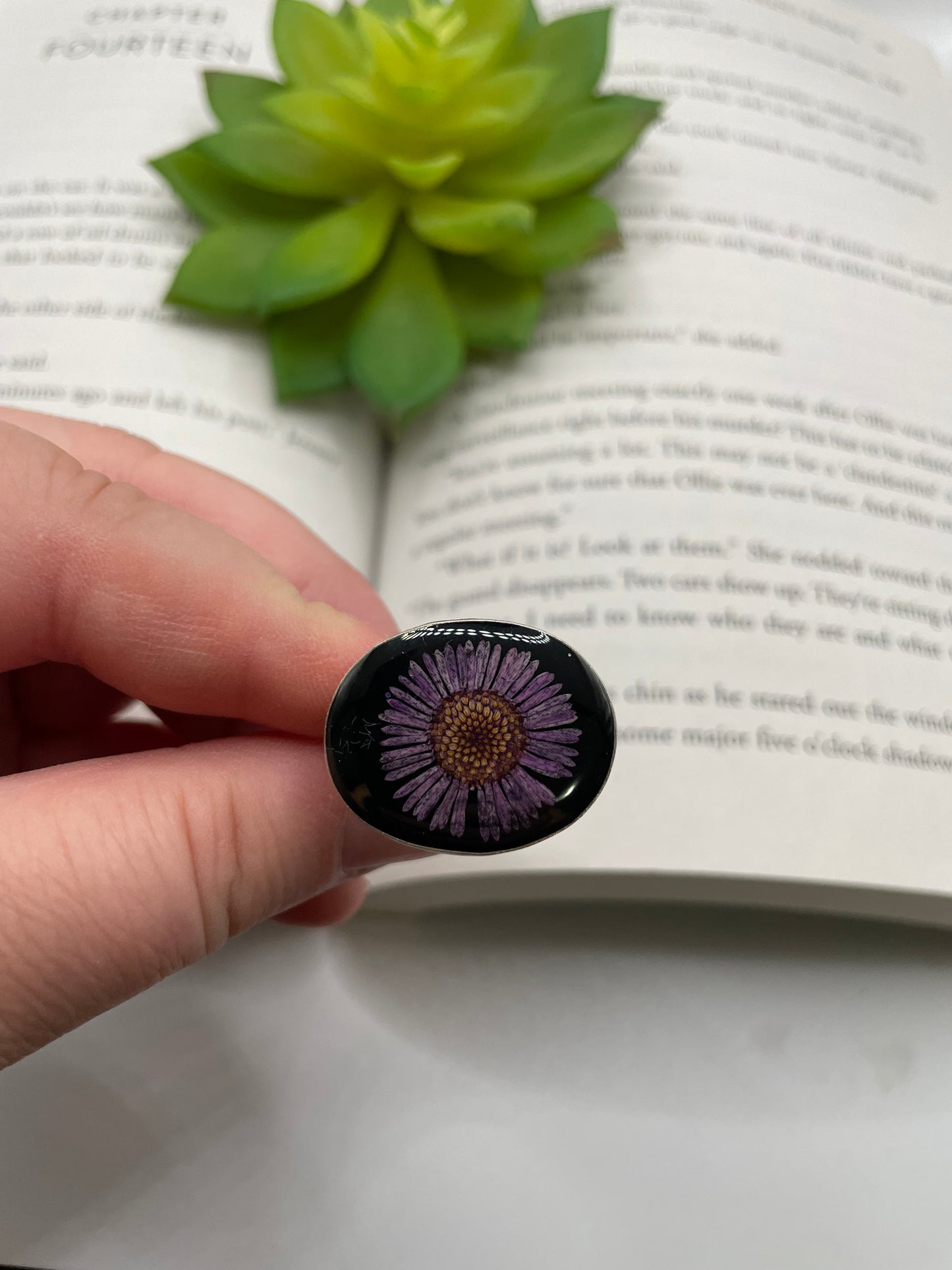 Oval Ring with Dried Purple Daisy – Size 9 US