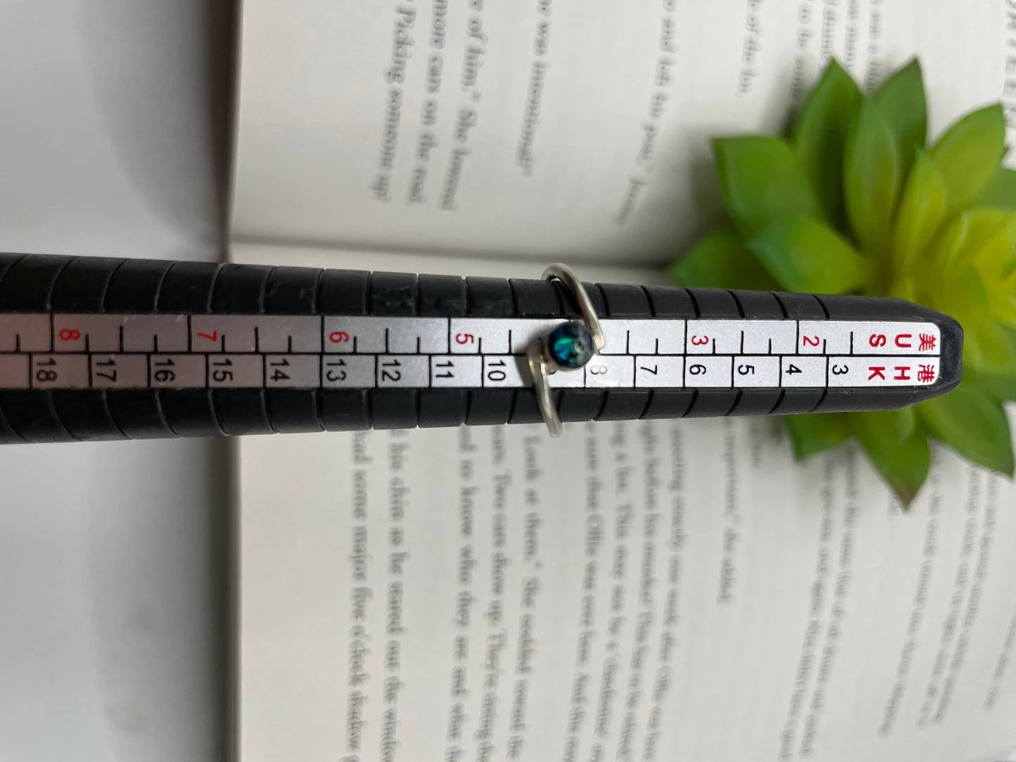 Silver Collet Round Blue Shell Ring – Size 4 US