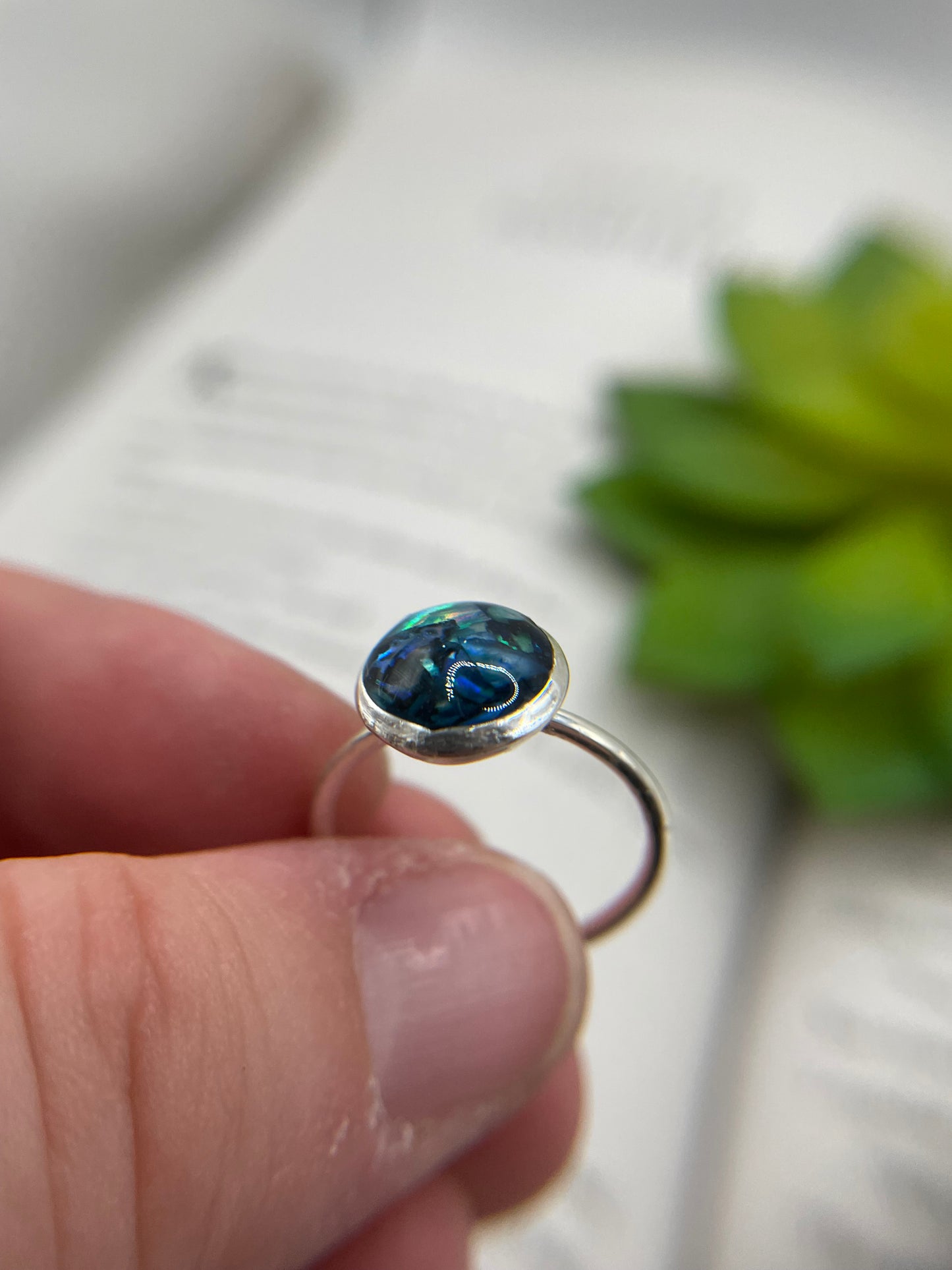 Band Cup Silver Blue Shell Ring – Size 7½ US