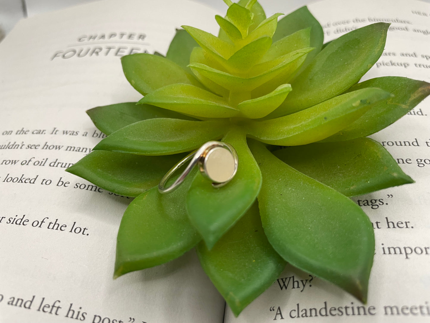 Sterling Silver White Glitter Ring – Size 8½ US