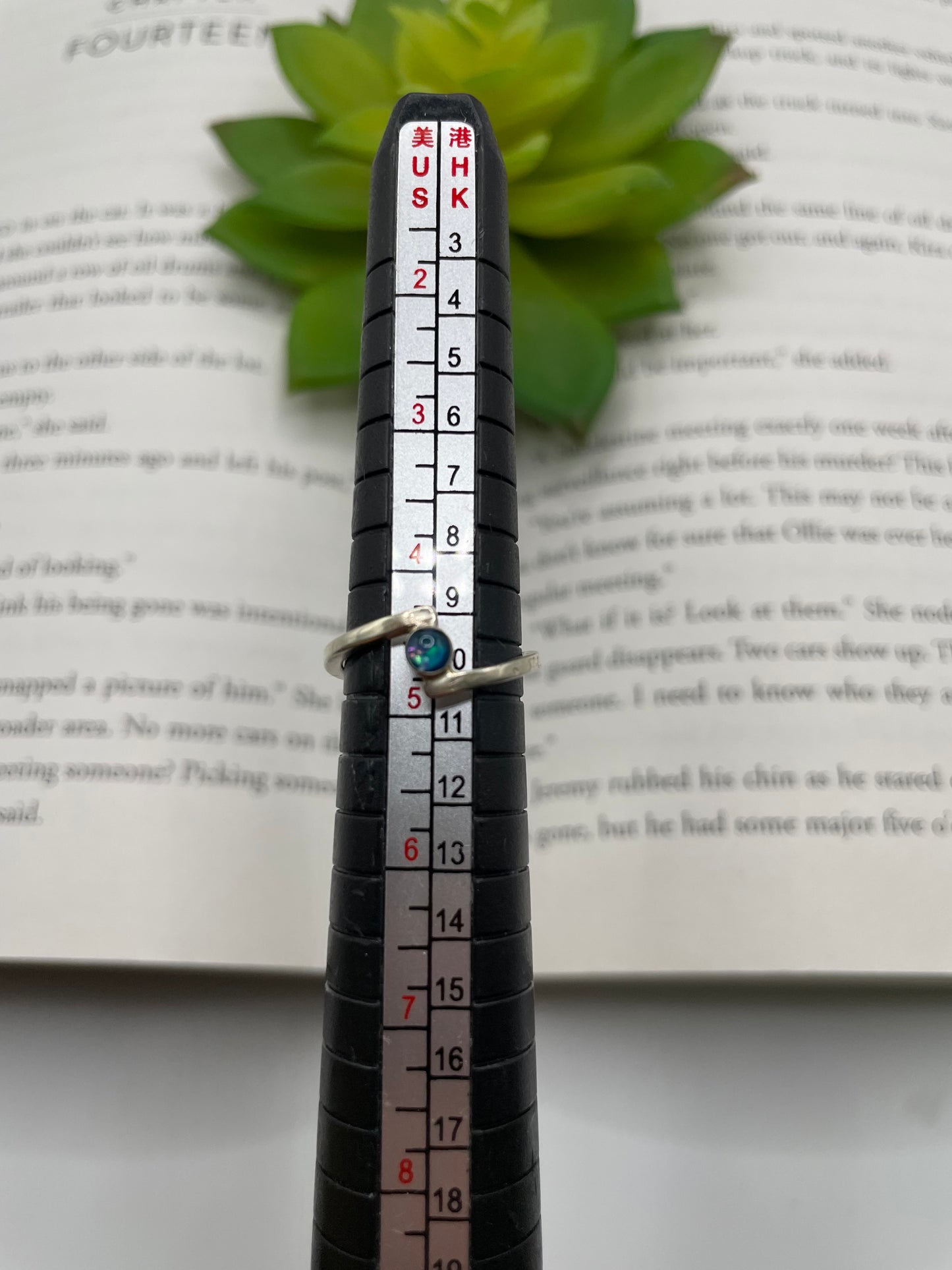 Collet Round Silver Ring with blue Shell - Size 4 1/2 US