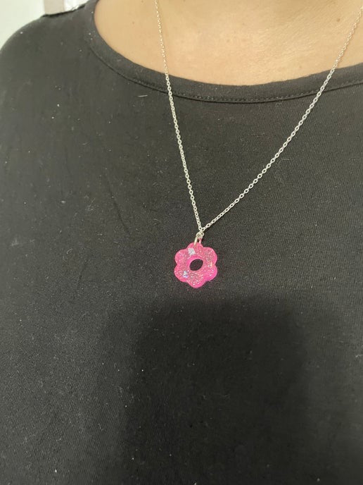 Collier petite fleur rose scintillante- 22'' Sans nickel