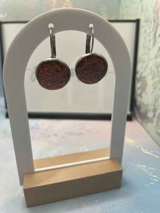 Boucle d'oreille dormeuse Fleur rose sur fond doré - Acier inoxydable