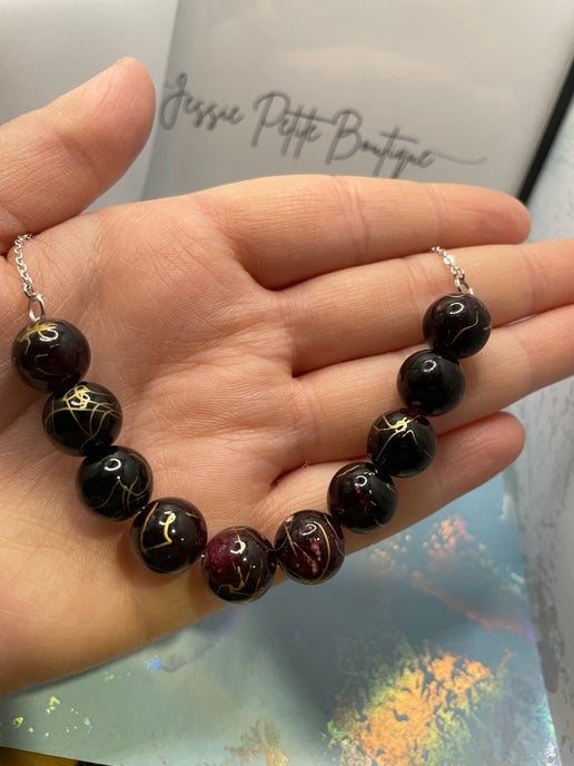 Collier perles mauve foncé marbre 24 1/2'' Sans Nickel+Acier Inoxydable