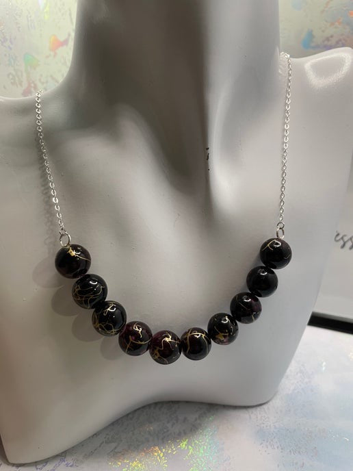 Collier perles mauve foncé marbre 24 1/2'' Sans Nickel+Acier Inoxydable