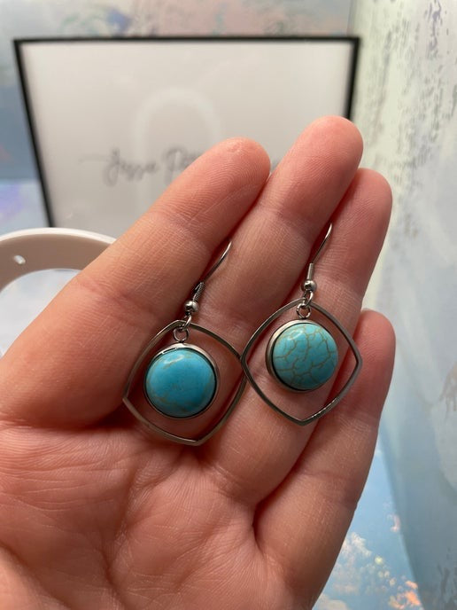 Boucles d'oreilles pendantes en turquoise naturelle