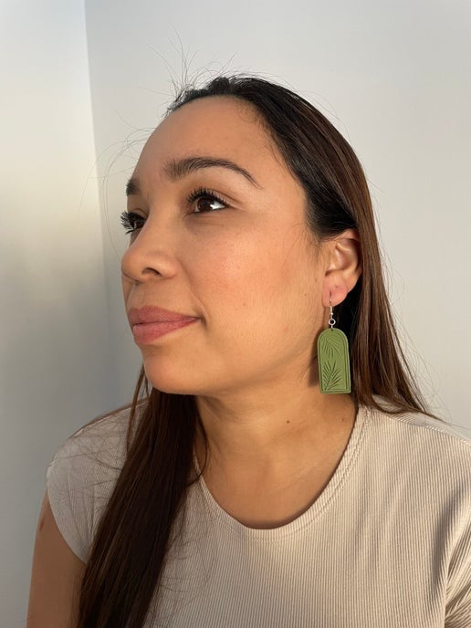 Ensemble arche verte olive avec feuillage– Sans nickel 