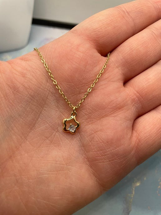 Collier étoile dorée avec rhinestone 18'' - Sans nickel