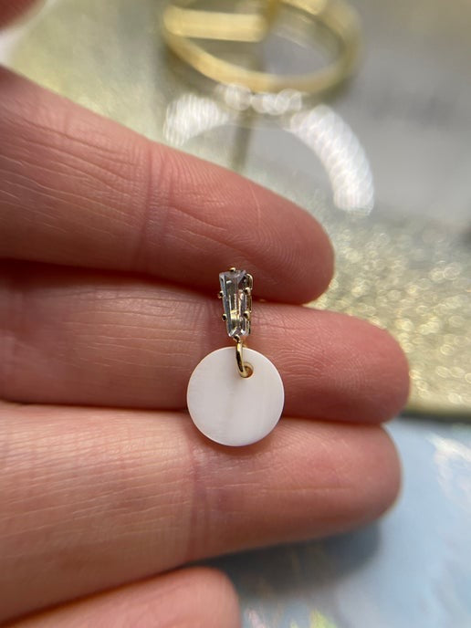 Dainty Shell Stud Earrings