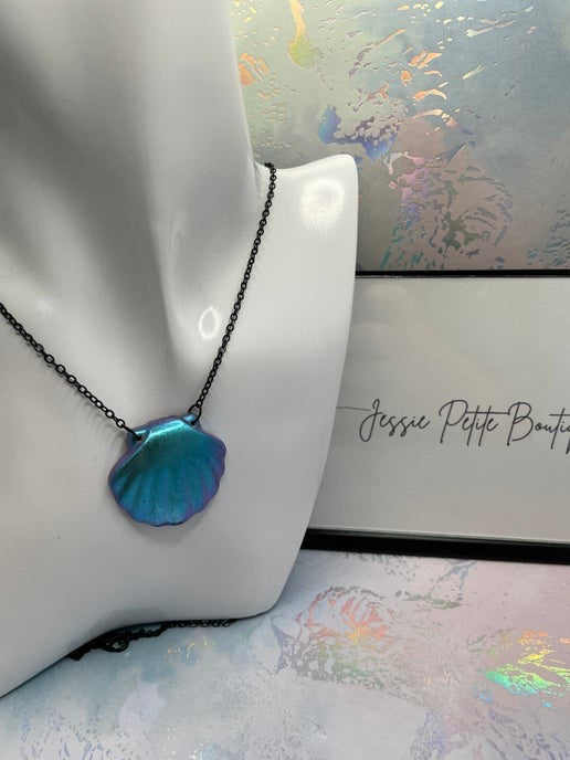 Collier palourde bleu caméléon 26''- SANS NICKEL