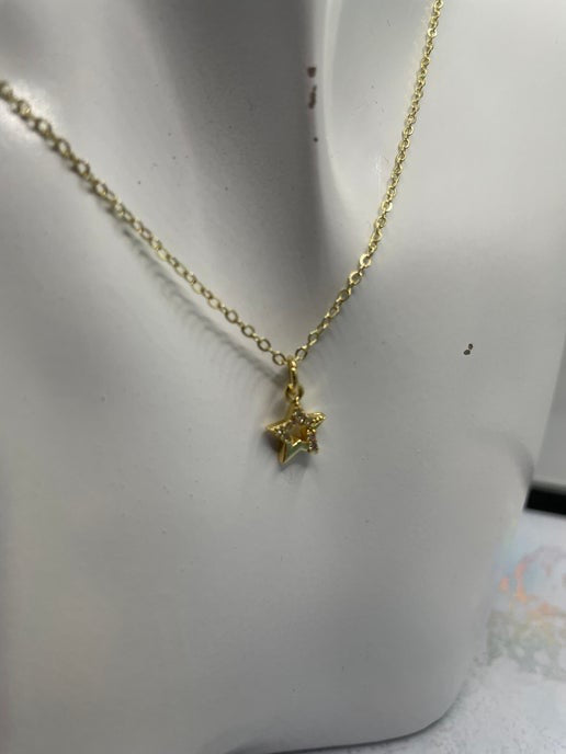 Small Gold Star+Zirconia Necklace–18''Sans Nickel