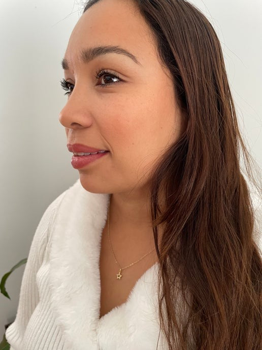 Small Gold Star+Zirconia Necklace–18''Sans Nickel