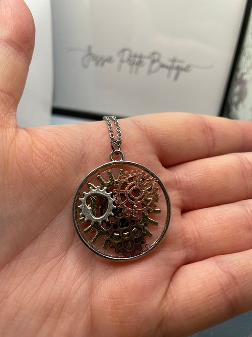 Collier Pendentif mécanisme d'horloge 22'' Acier Inoxydable + sans nickel