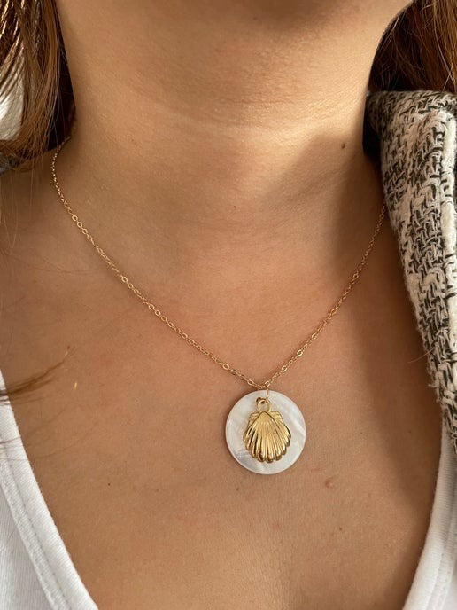 Gold Clam On Shell 21'' Gold Chain-Nickel Free