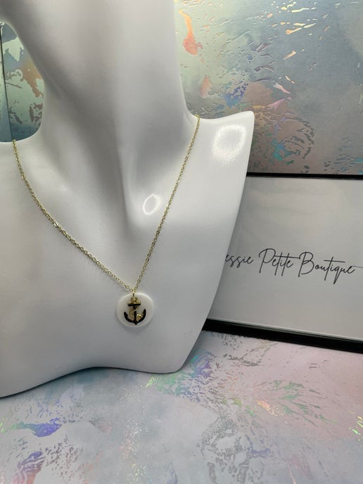 Collier ancre noire et dorée sur coquillage-23'' Sans Nickel