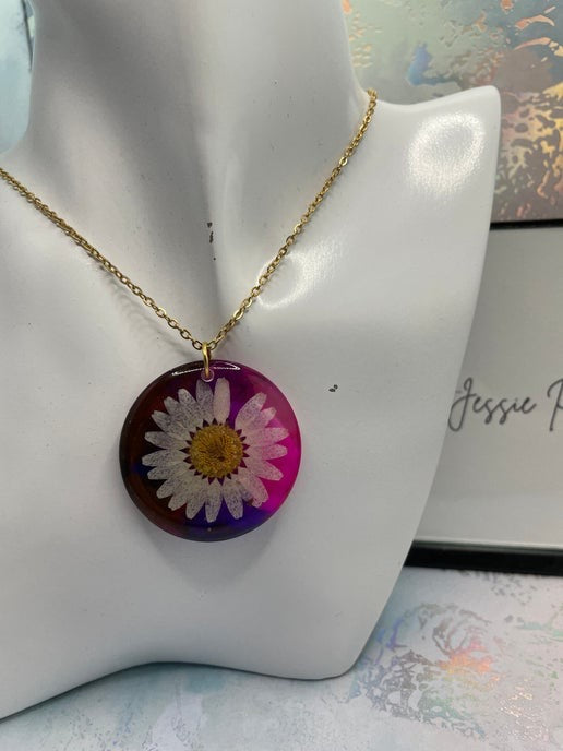 Collier avec pendentif rond marguerite rose et violet - Acier inoxydable