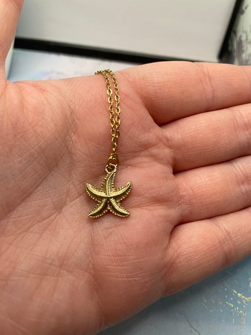 Collier étoile de mer Dorée 18'' - Acier inoxydable 