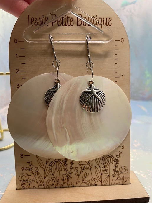 Boucle d'oreille coquillage 6 cm avec palourde+étoile de mer argentée-Acier inoxydable