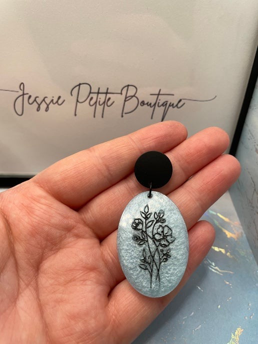 Herbier : Bouton d'oreille en acétate acrylique noir 