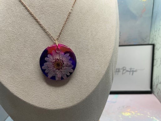 Pendentif Fleur Violette 23'' - Acier inoxydable + Sans nickel