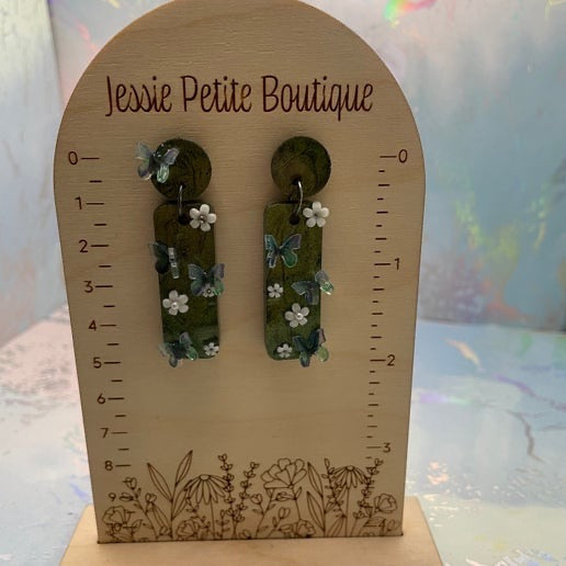 Boucles d'oreilles rectangulaires vertes avec papillons+fleurs - Sans Nickel