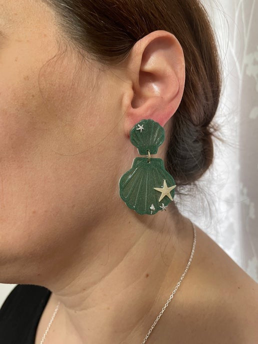 Green Kalita Earrings with Starfish- HYPOALLERGENIC/PLASTIC
