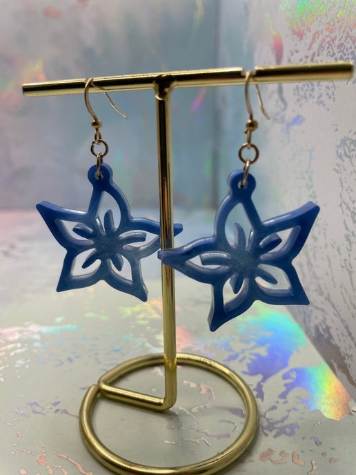 Boucles d'oreilles fleur bleue