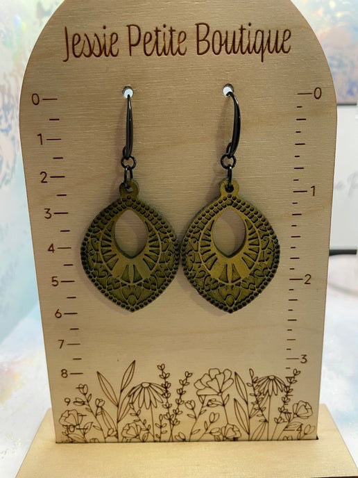 Boucles d'oreilles ovales à détails verts caméléon