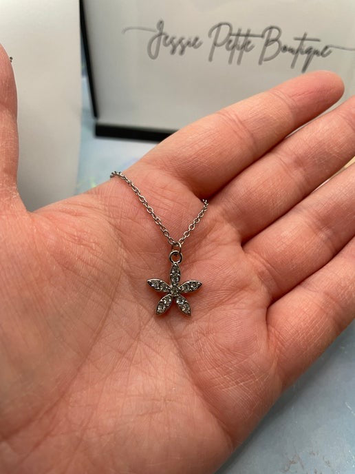 Zirconia Flower Necklace – 18'' Stainless Steel