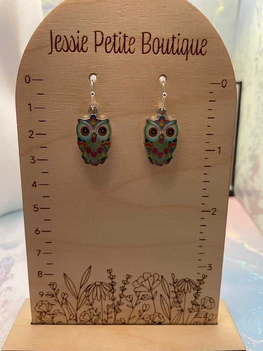Boucles d'oreilles pendantes en émail motif hibou (4 options de couleurs)