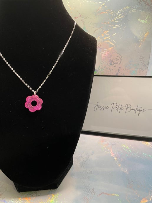 Collier petite fleur rose scintillante- 22'' Sans nickel