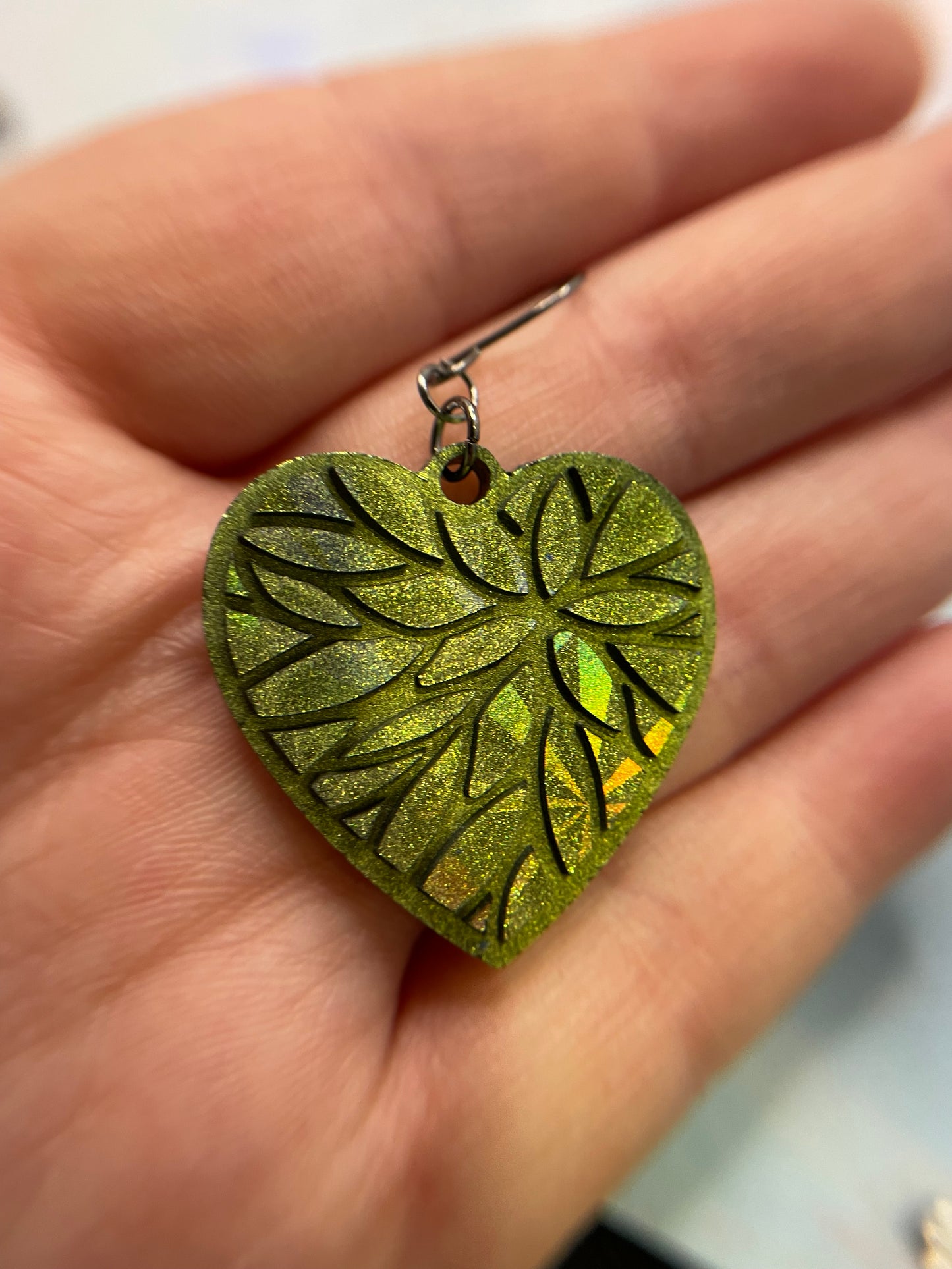 Julie – Boucles d’oreilles cœur caméléon- Acier Inoxydable