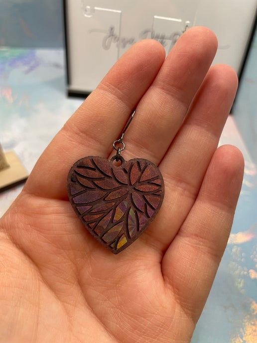 Julie – Boucles d’oreilles cœur caméléon- Acier Inoxydable