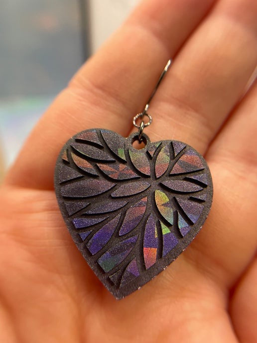 Julie – Boucles d’oreilles cœur caméléon- Acier Inoxydable