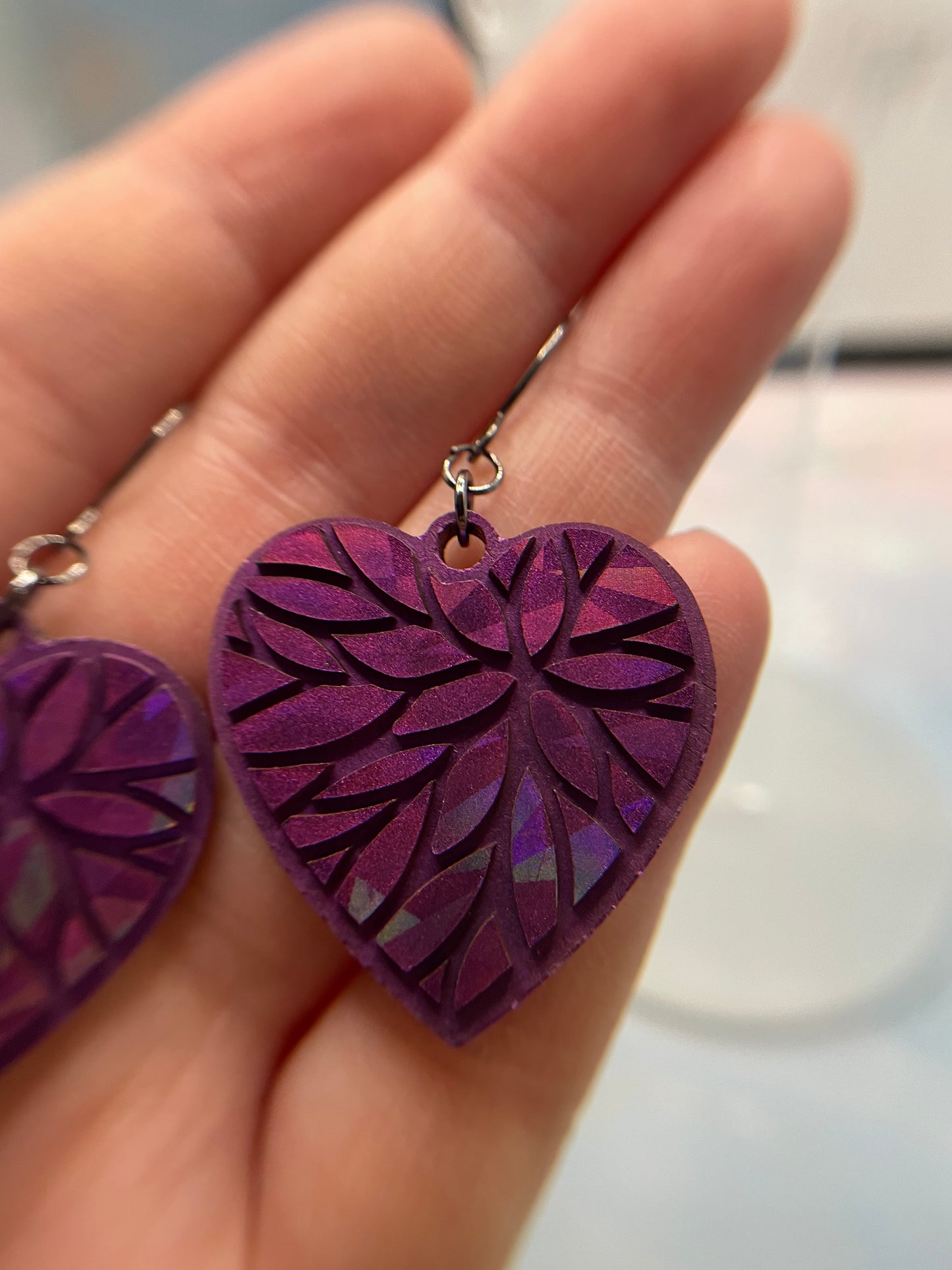 Julie – Boucles d’oreilles cœur caméléon- Acier Inoxydable