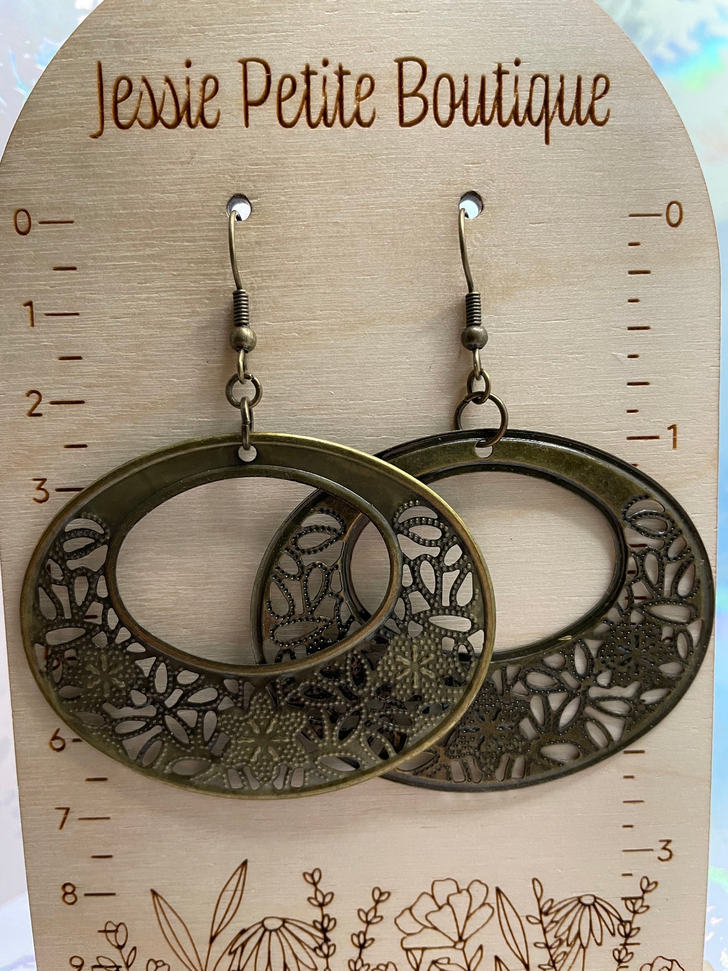 Boucles d'oreilles motif fleurs bronze
