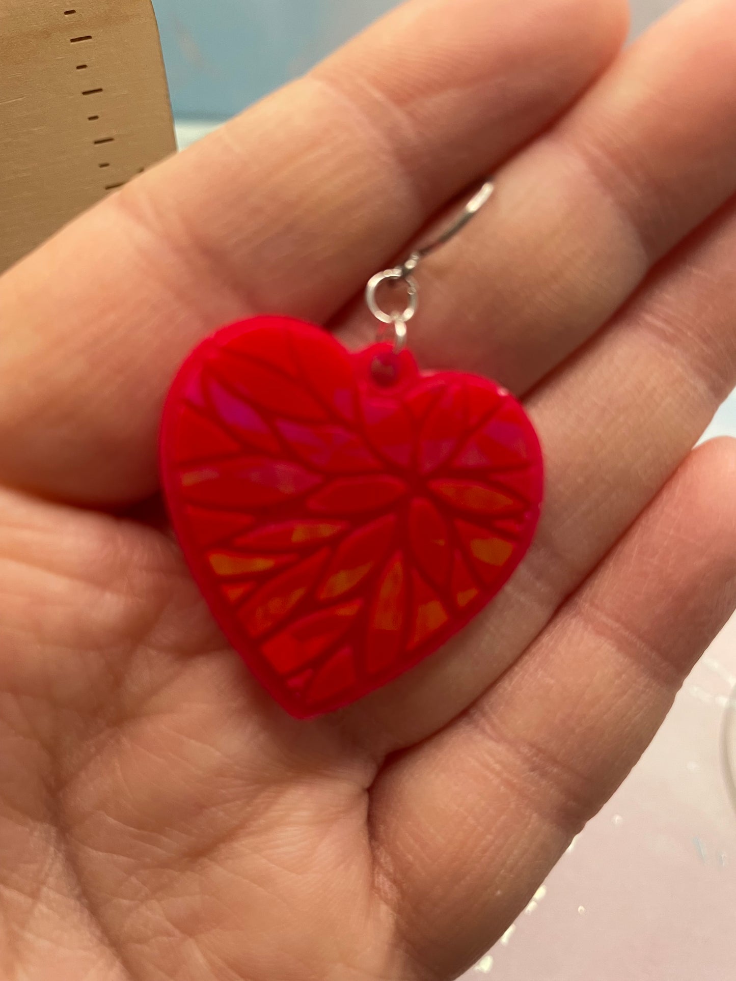 Julie – Boucles d’oreilles cœur caméléon- Acier Inoxydable