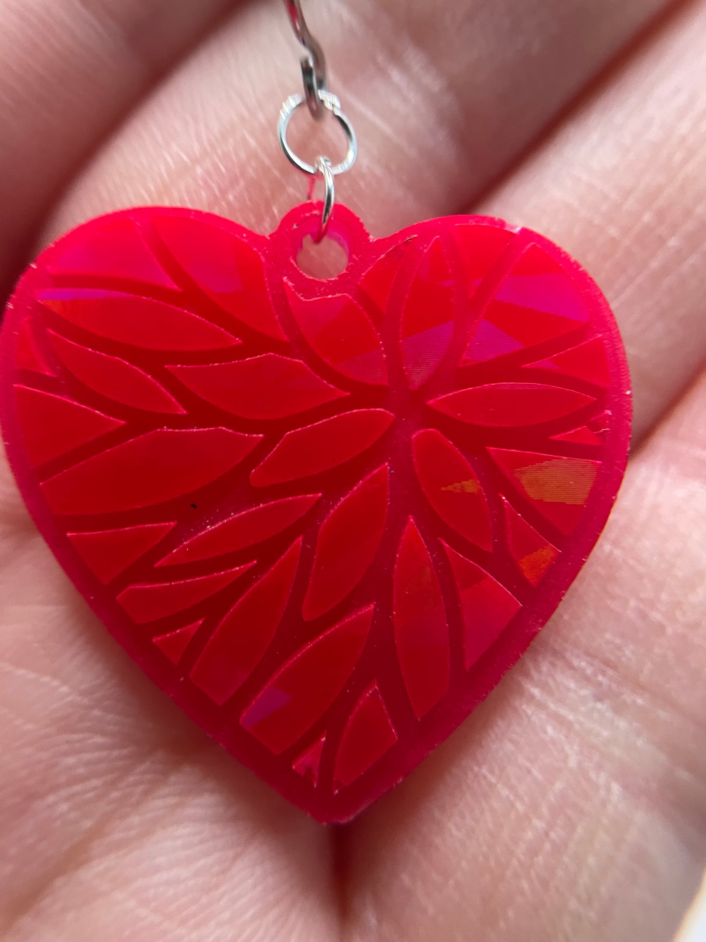 Julie – Boucles d’oreilles cœur caméléon- Acier Inoxydable