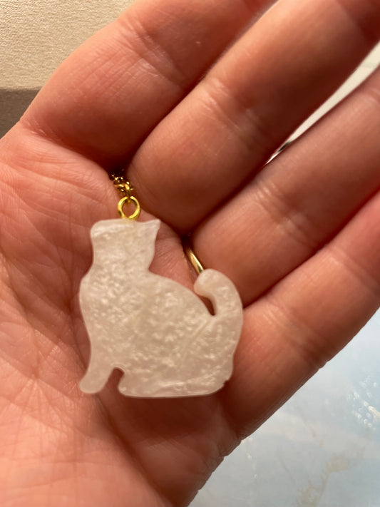 White Cat Necklace -17" Gold Chain STAINLESS STEEL+NICKEL FREE