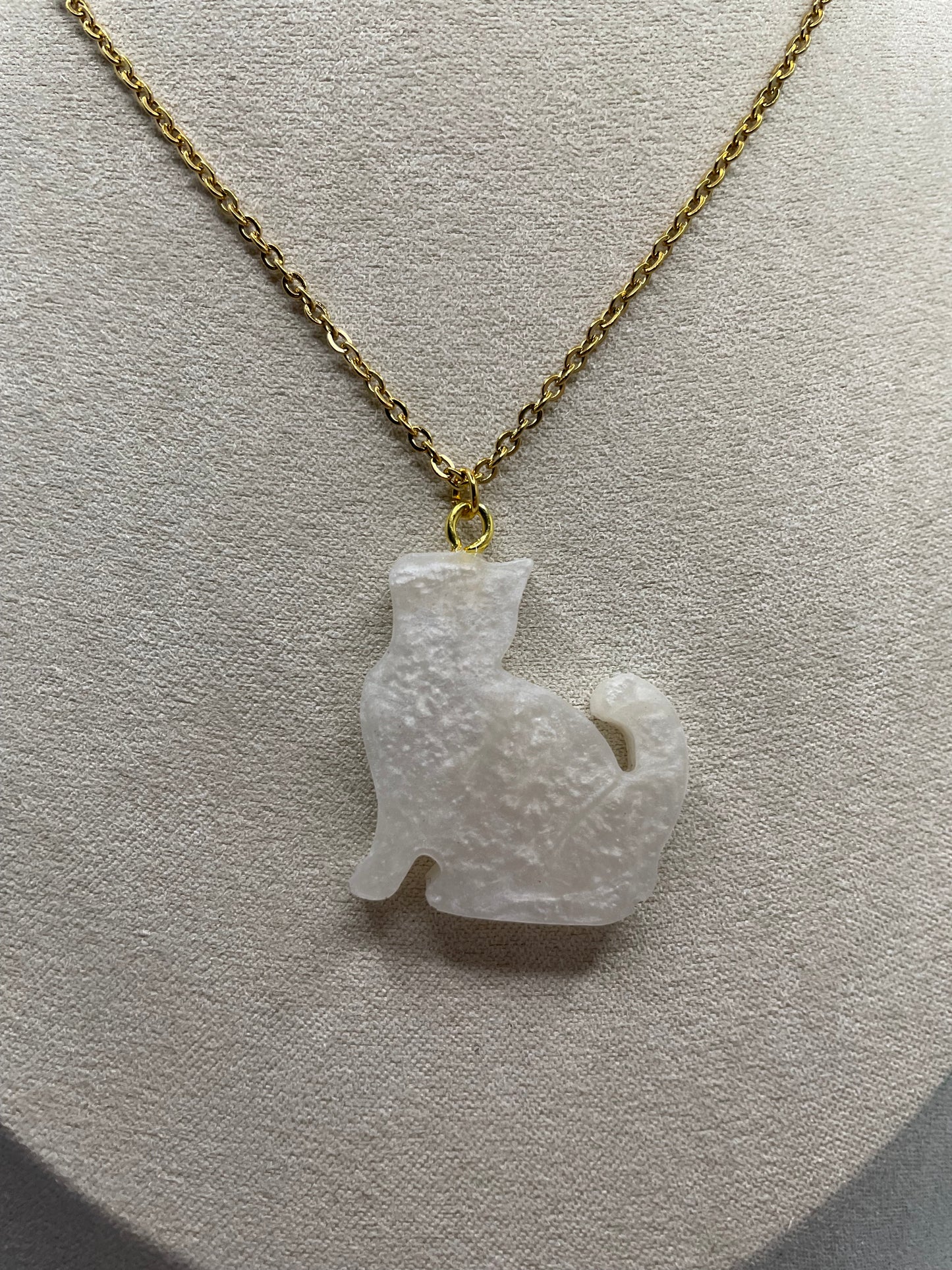 White Cat Necklace -17" Gold Chain STAINLESS STEEL+NICKEL FREE