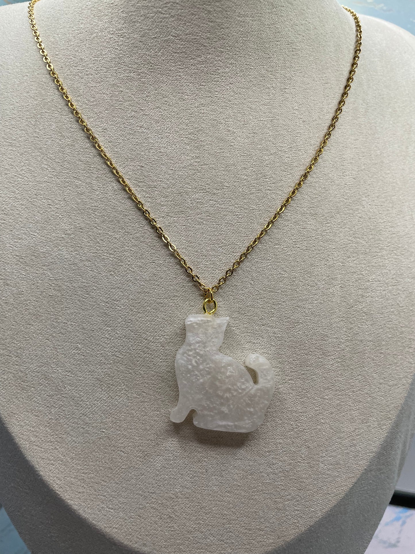 White Cat Necklace -17" Gold Chain STAINLESS STEEL+NICKEL FREE