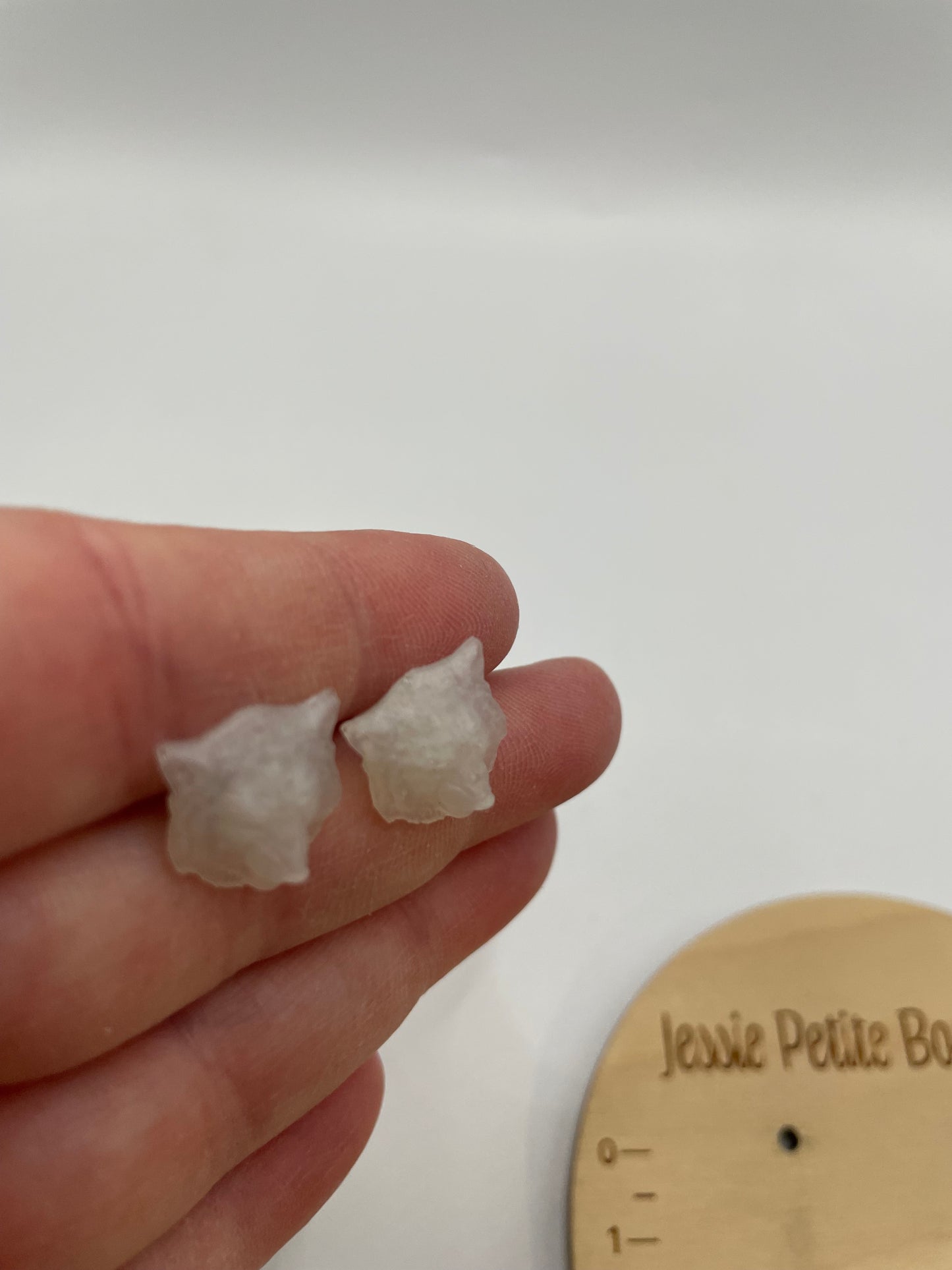 Boutons d'oreilles tête de loup -Sans Nickel